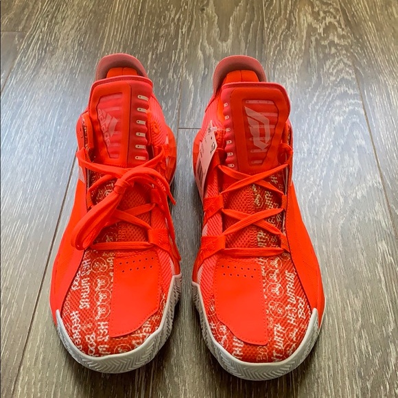 ✅SOLD✅Adidas Dame 6 Sneakers Neon Solar Red 11 - Picture 2 of 4